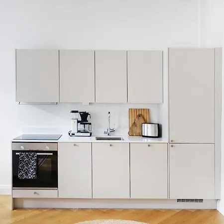 Appartamento Stylish Design Next To The Parliament House By Nordic Collection