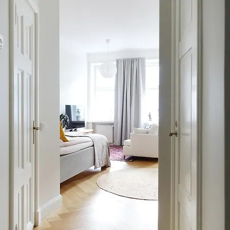 Stylish Design Next To The Parliament House By Nordic Collection Appartamento Helsinki