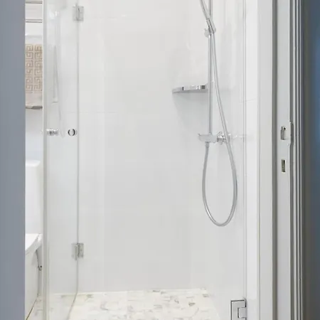 Appartamento Stylish Design Next To The Parliament House By Nordic Collection *